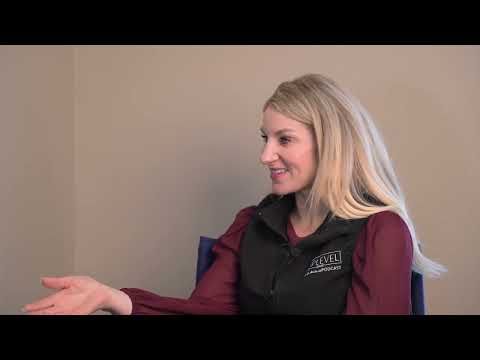 317 | Mentorship, Motherhood, and Veterinary Medicine with Dr. Liz Strahl cover art